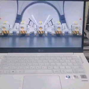LG그램14Z995-VP70ML. i7화이트