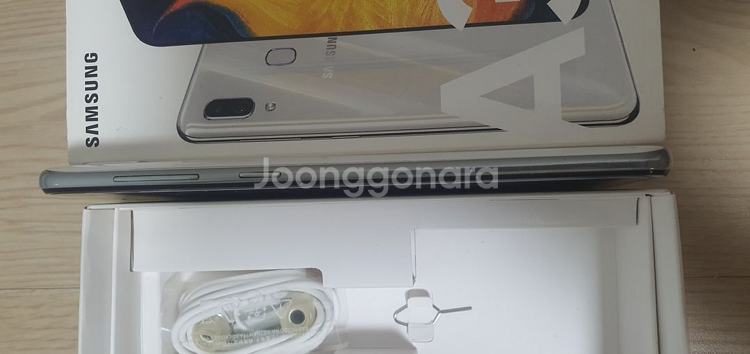 갤럭시 A30 팝니다.--1