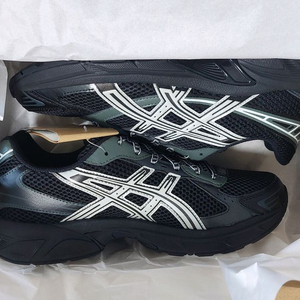 새제품 아식스 젤1130 블랙 글레시어 그레이