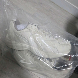 노스페이스 운동화 슈퍼 킥스 크림 270 새상품