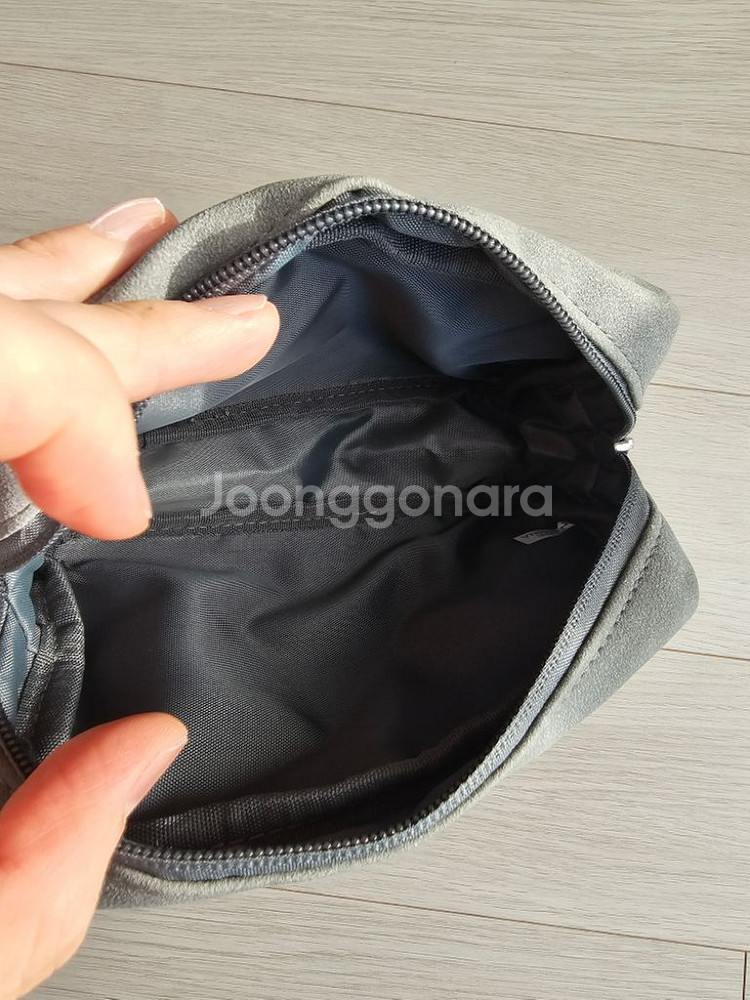 라이트피플 파우치 팝니다--2