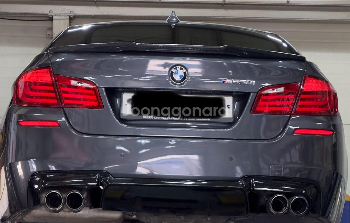 BMW F10 전기형 테일램프 세트 팝니다.--0