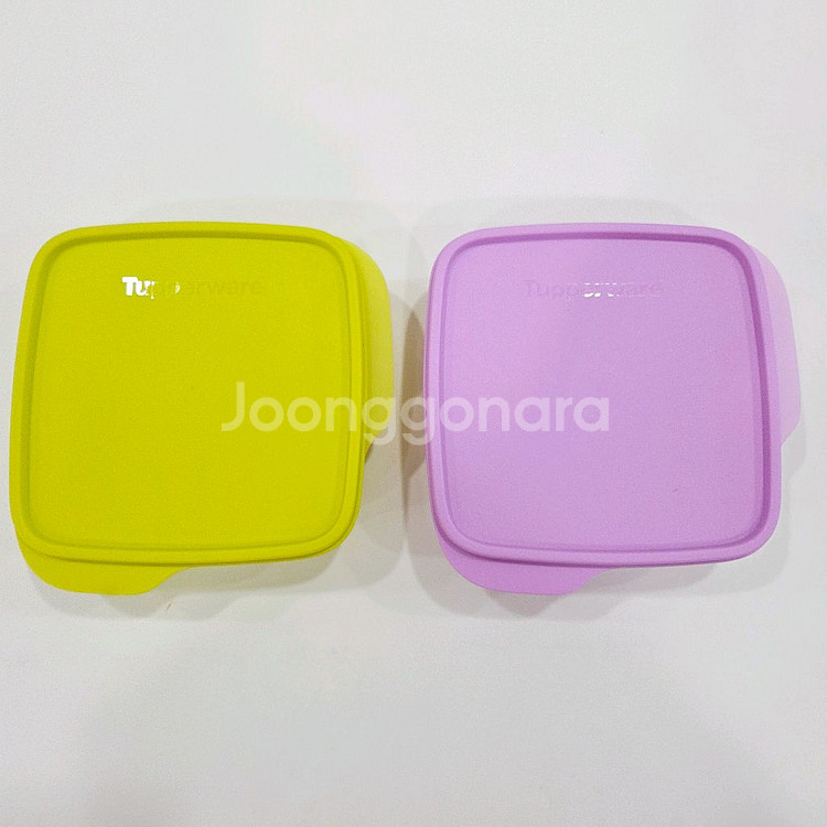 타파웨어 쁘띠도시락(2) 레몬.연보라 판매합니다--2