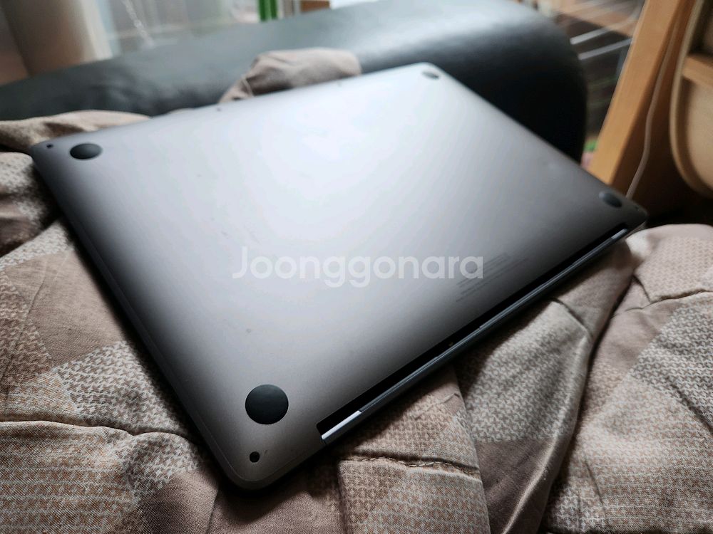 맥북 프로 M1 13인치 램8g 용량500g--6