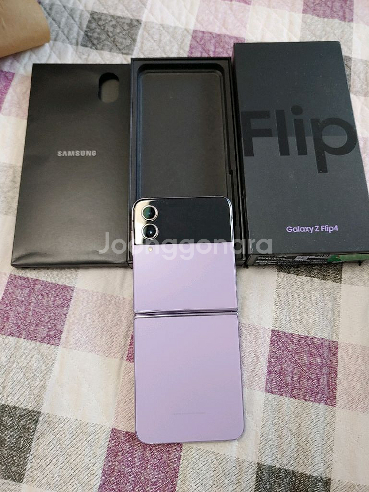 특A급 ㅡ 갤럭시 Z플립4 256GB--0