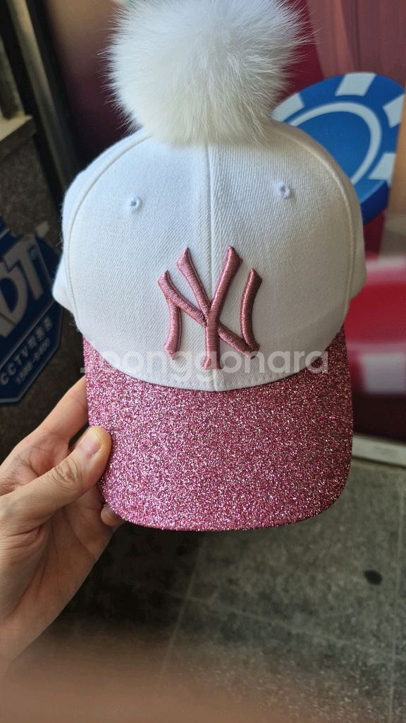 MLB앙키스 모자 여자미착용 가격표o반값네고 은박질있음--0