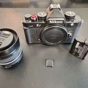 니콘 Zf + 40mm 렌즈킷