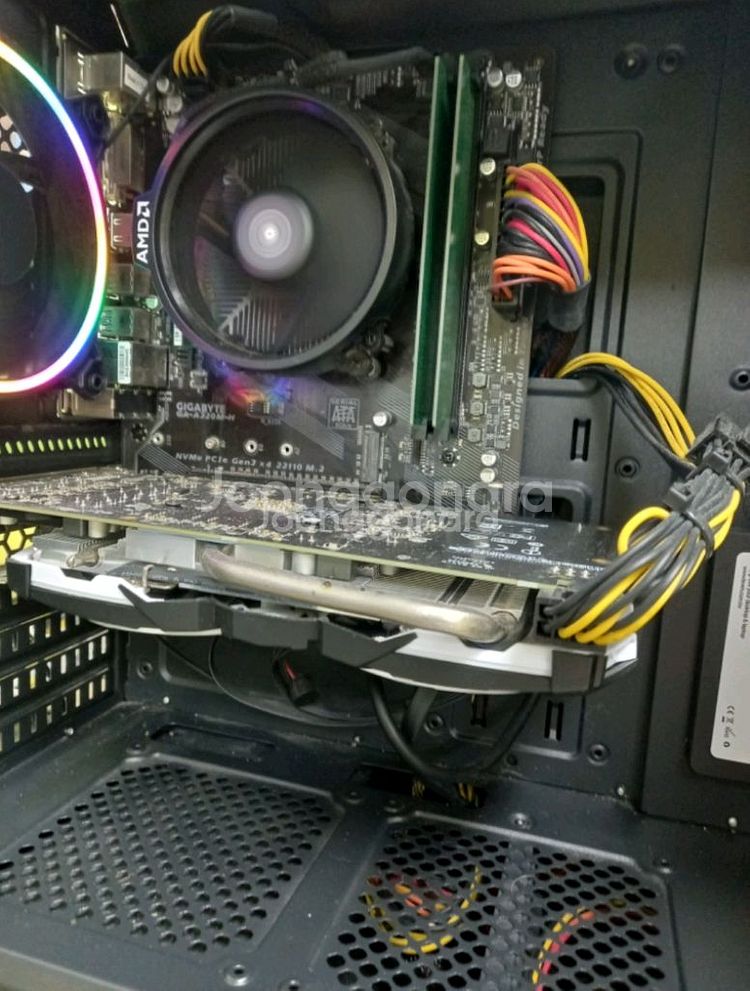 라이젠5 3500 RX570 16기가 메모리 컴퓨터--5