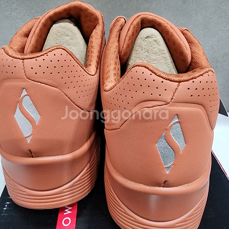 스케쳐스 Uno 225 새상품 (무배)--2