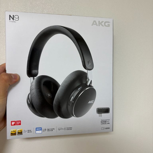 AKG n9 hybrid