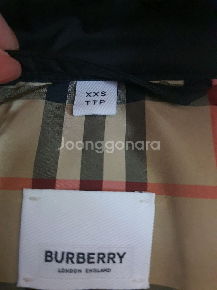 버버리 아니스톤 롱패딩xxs--5