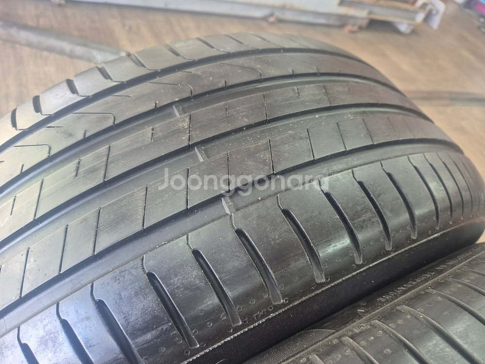 피렐리 신투라토 P7 255 45 19/2554519--4