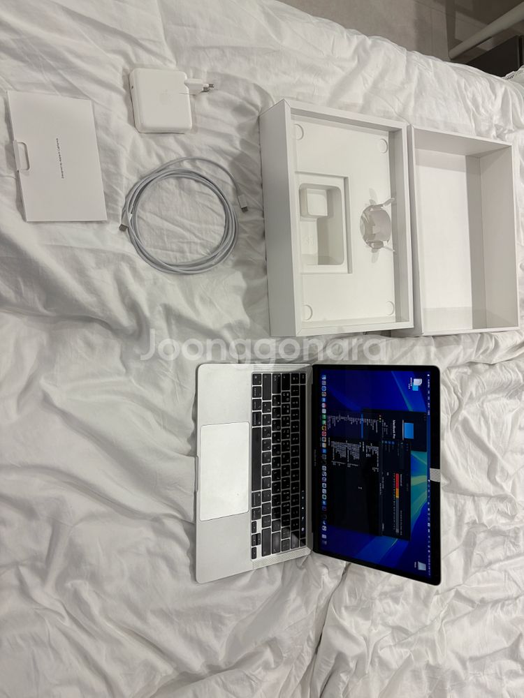 맥북프로 m1 프로 13in 16GB / 512GB--2