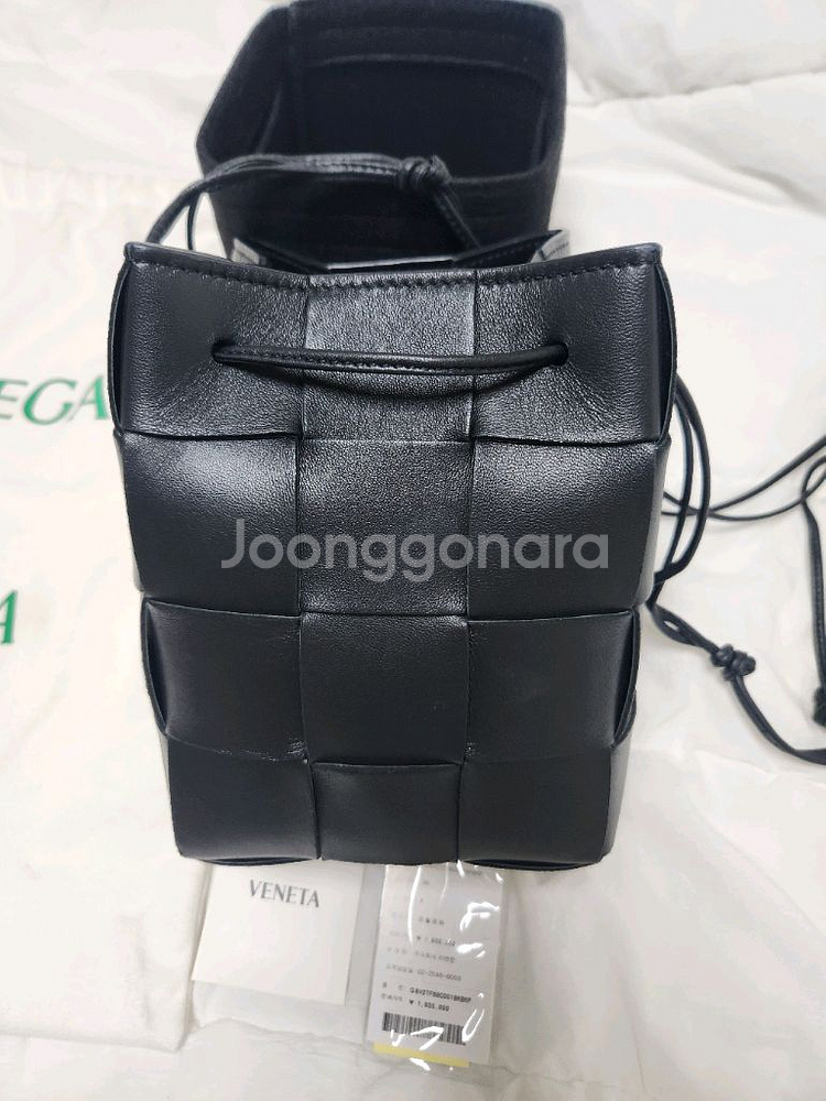 보테가베네타 카세트 버킷백 스몰 블랙--1
