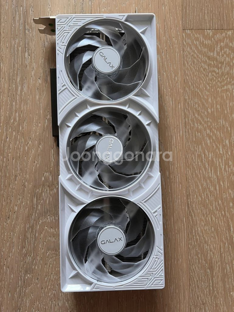GALAX RTX 5080 화이트 OC--0