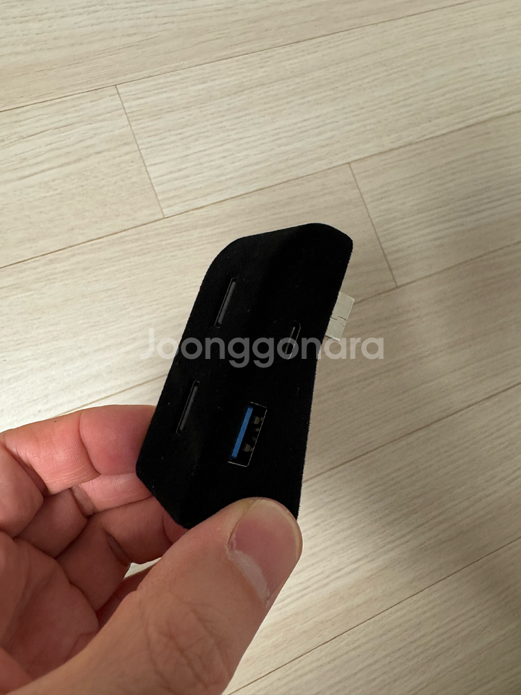테슬라 콘솔 글로브박스 USB 허브 팝니다--1