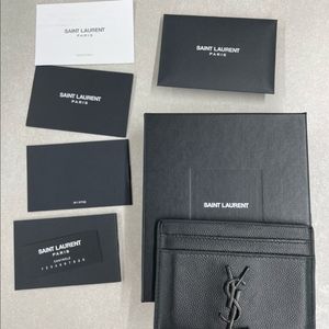 (정품/당일발송) 입생로랑 카드지갑 팝니다