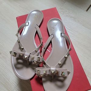 발렌티노 슬리퍼