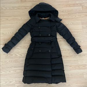 택포/버버리 아니스톤 패딩 xs사이즈 블랙컬러
