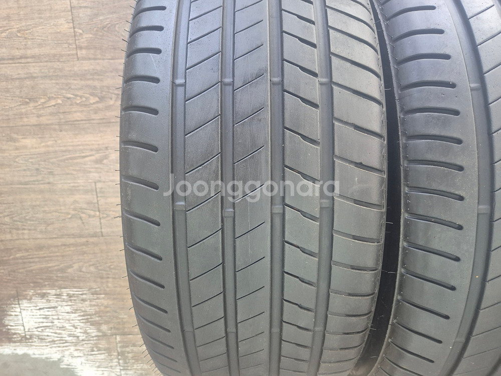 브릿지스톤 알렌자 런플렛275 45 20/2754520--1
