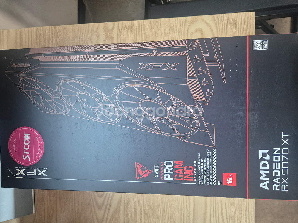 XFX RX9070XT 16G SWIFT 트리플 3팬--1