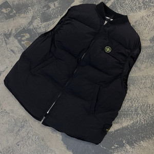 스톤아일랜드 패딩 조끼자켓 105/XL