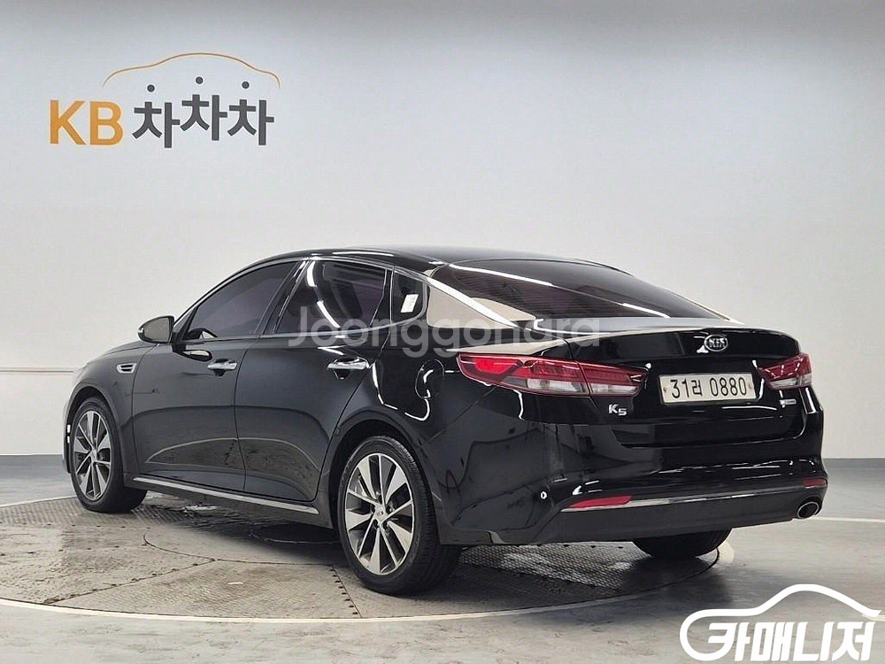 [기아]K5 2세대 SX 1.7 디젤 노블레스 (5인승--0