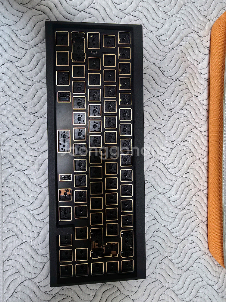 쿼티키 QK65 v2 CLASSIC 베어본 키보드--0