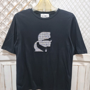 칼라거펠트 티셔츠 (C392