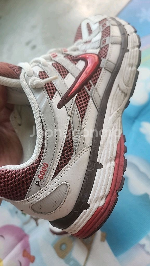 나이키 운동화 p-6000 사이즈255--2