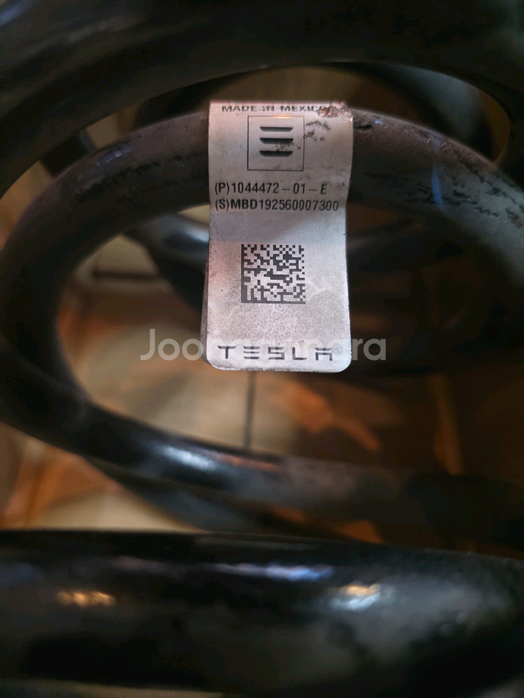 테슬라모델3 순정쇼바스프링 한대분판매합니다--7