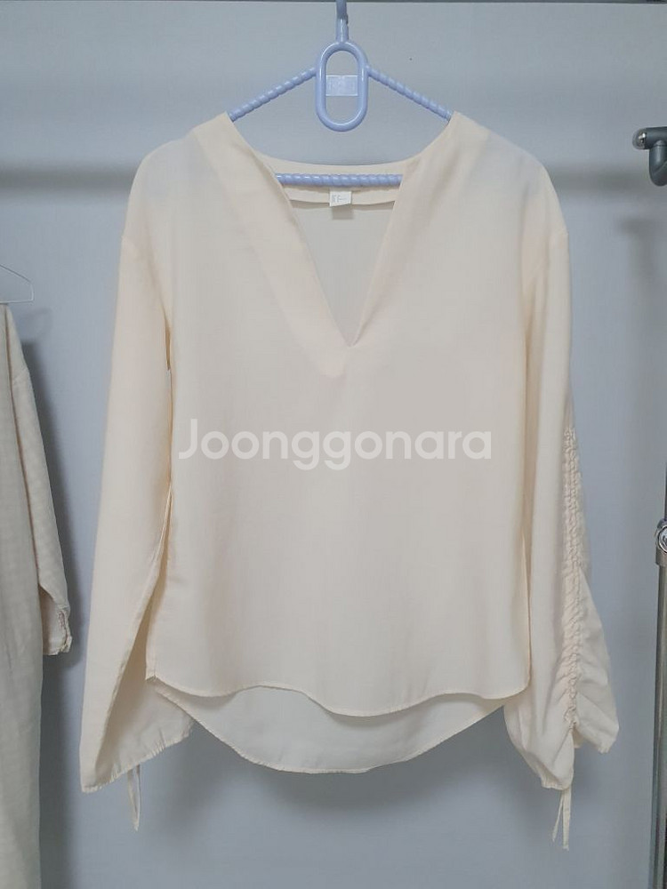(새상품)H&M 블라우스 44~55--2