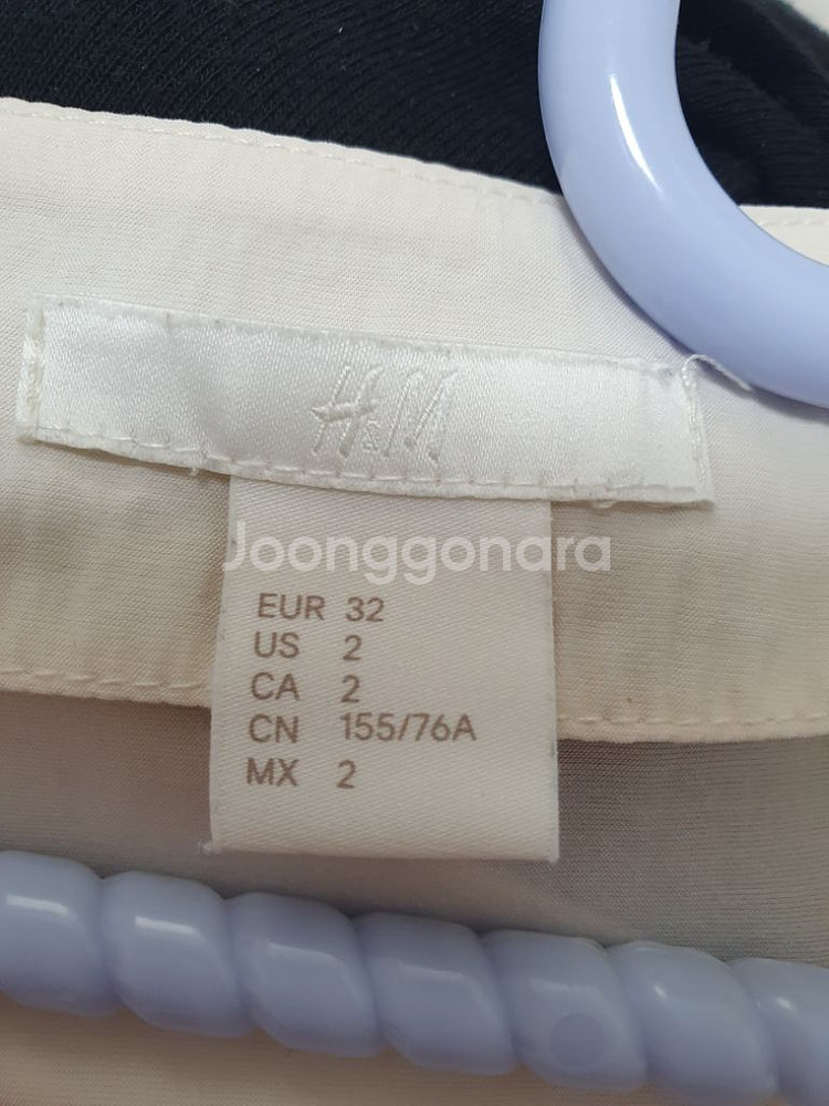 (새상품)H&M 블라우스 44~55--5