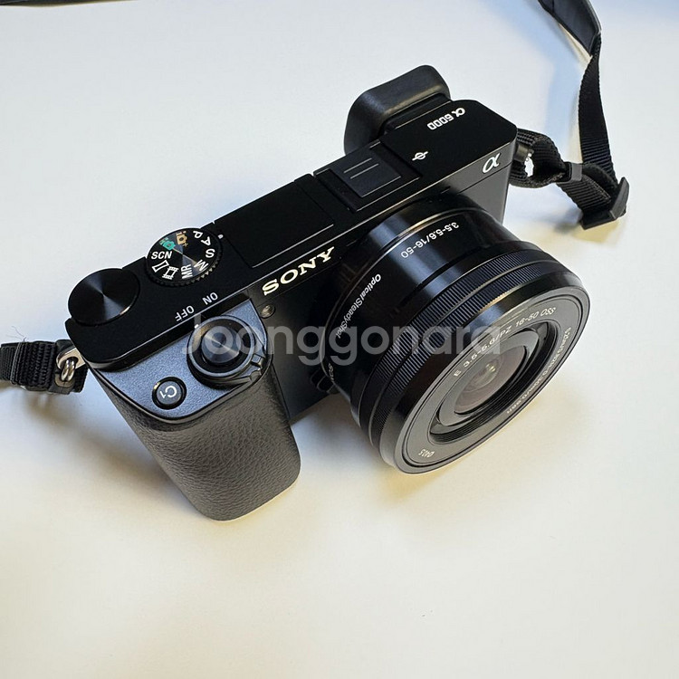 소니 A6000 번들렌즈(16-50)--3