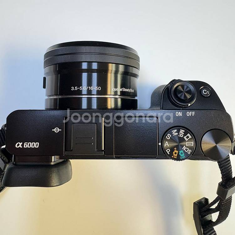 소니 A6000 번들렌즈(16-50)--4