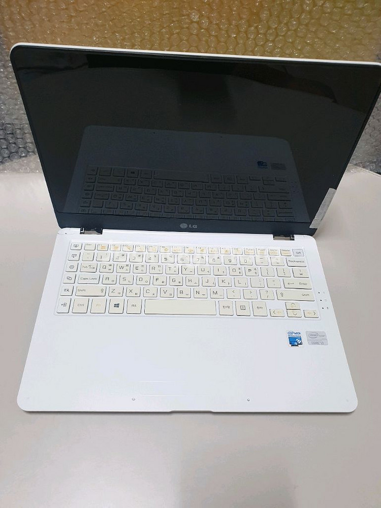 LG Z36노트북 부품용입니다--1
