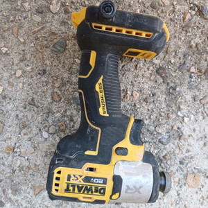 디월트 DCF845 XR 20V MAX 브러쉬리스 임팩