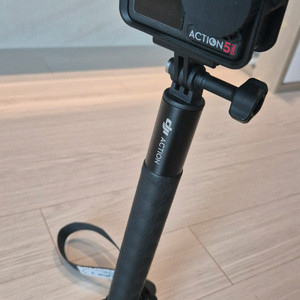 DJI 오즈모 액션 5 Pro 어드벤처 콤보