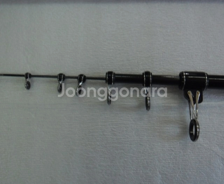 낚시가방+카본원투대360 2대+5000번릴 2대+받침--3