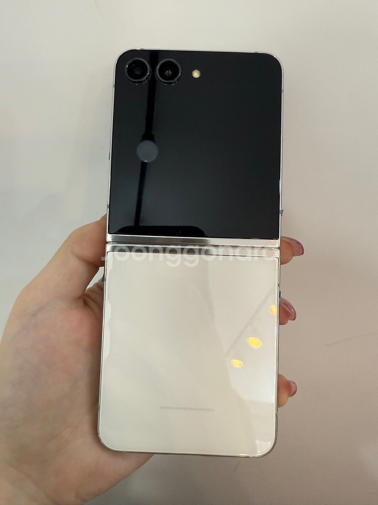 센터수리)갤럭시Z플립5 256GB 크림/ Y958--4