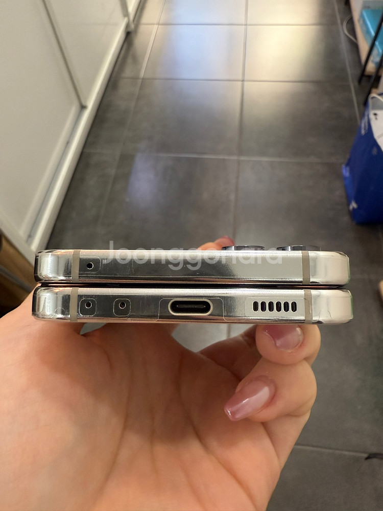 센터수리)갤럭시Z플립5 256GB 크림/ Y958--3
