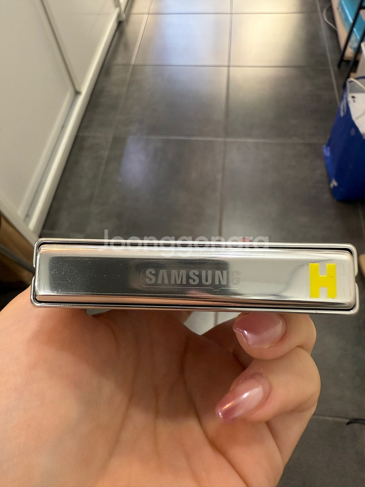 센터수리)갤럭시Z플립5 256GB 크림/ Y958--5