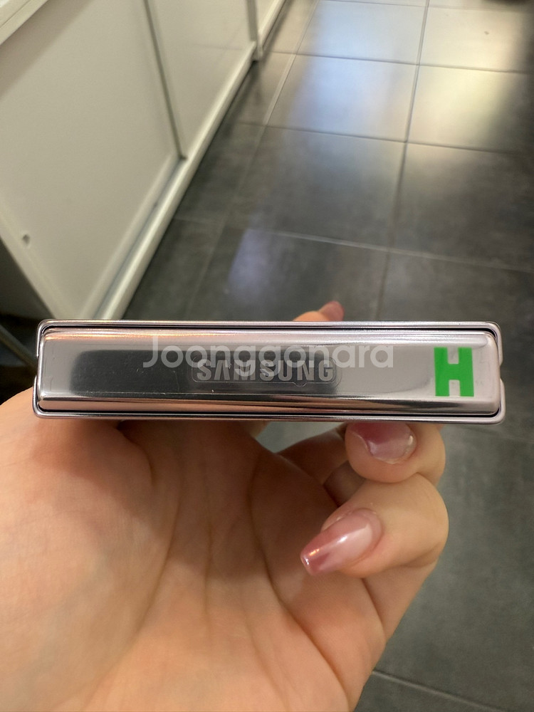 센터수리)갤럭시Z플립5 256GB 라벤더/ Y959--1