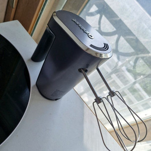 쿠진아트 Cuisinart 무선 핸드믹서 거품기