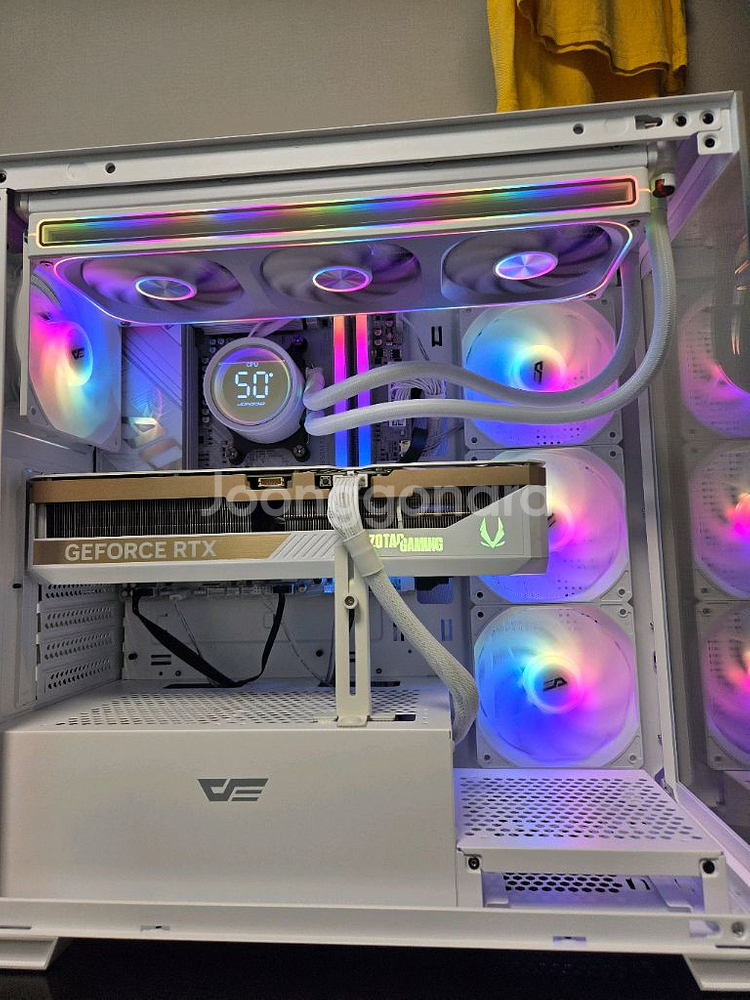 9800x3d, b850m wifi, 5080--0
