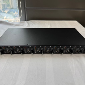 Mackie HM-800 헤드폰 앰프
