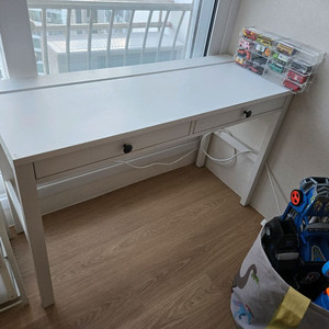 이케아 HEMNES 헴네스 책상 화이트