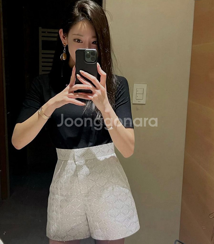 아상 메탈릭엠보 자카드 숏팬츠--0