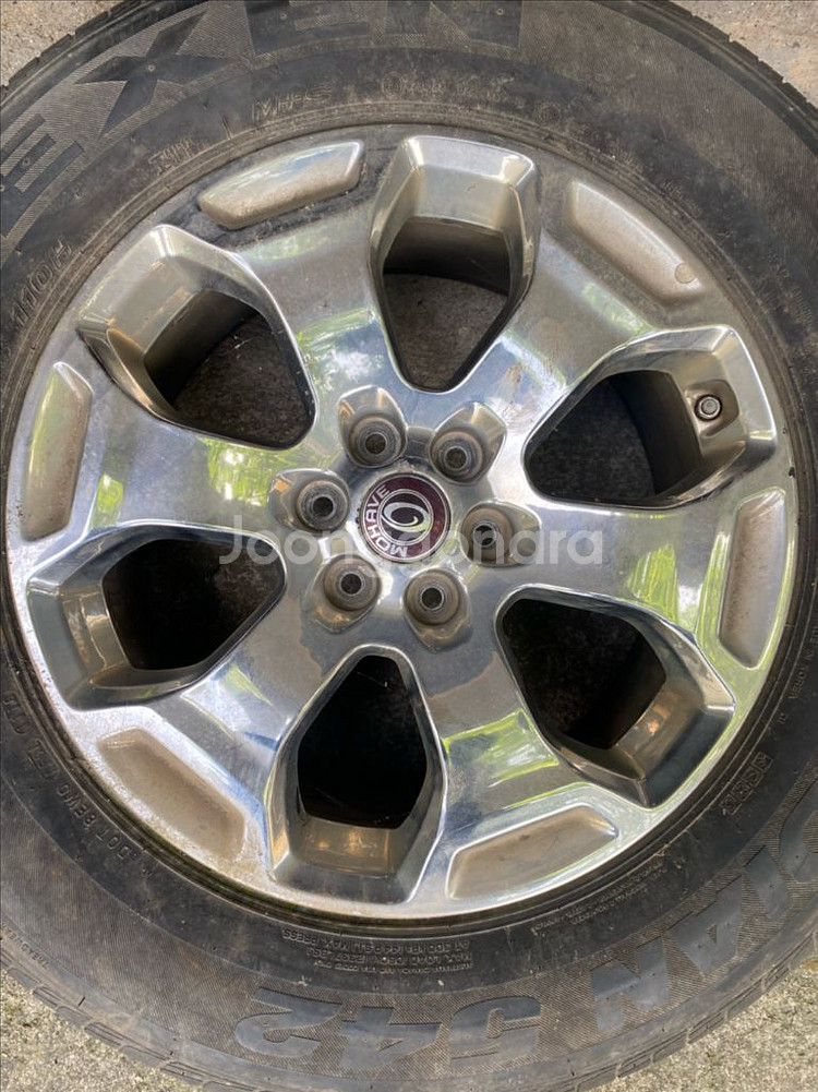 더뉴 모하비 크롬 18인치휠타이어 4개--2