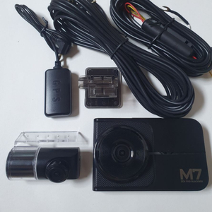 지넷 M7 32기가,GPS포함 블랙박스 판매(무료설치)